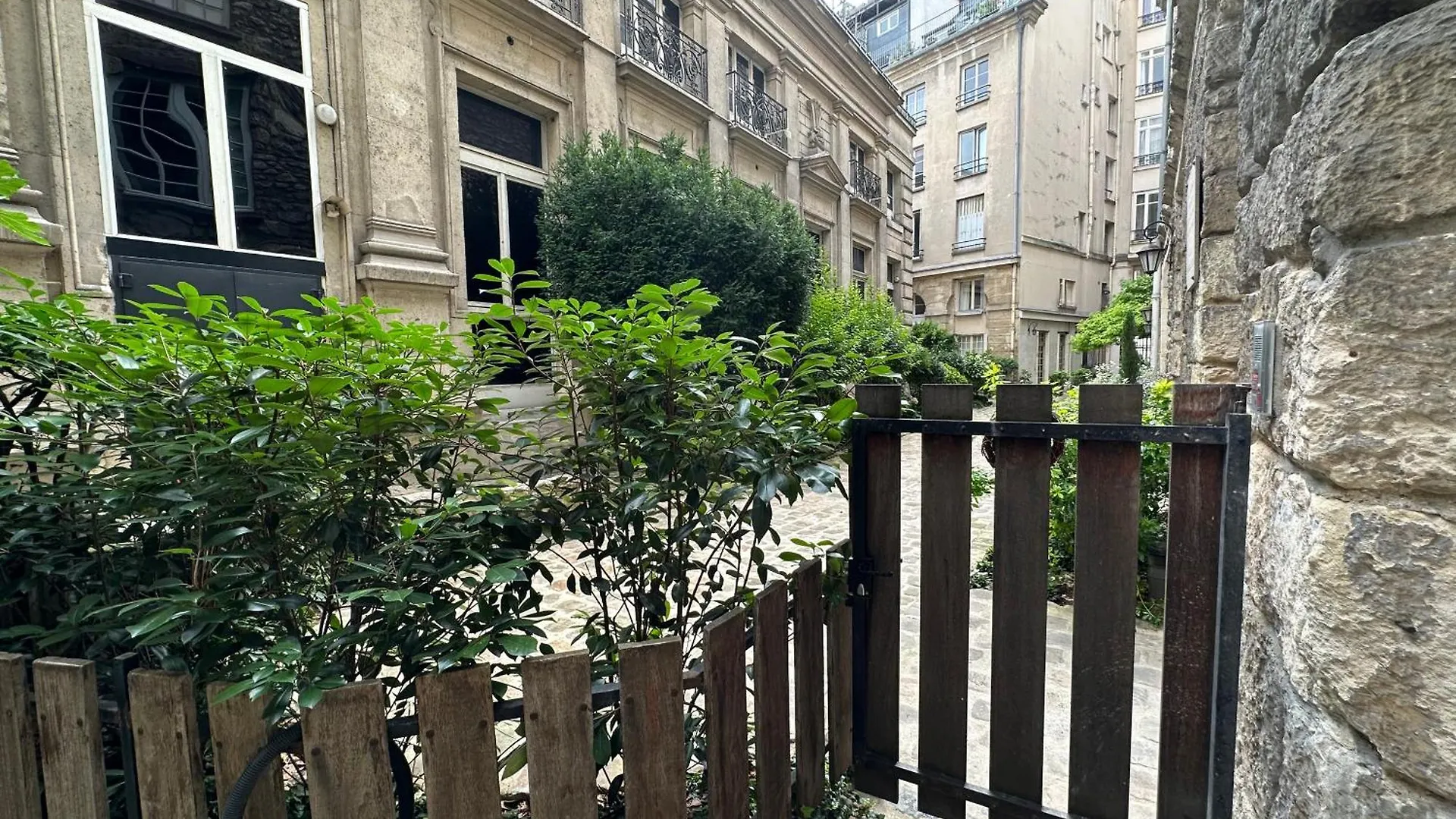 Apartamento Paris Centre Exclusif Avec Jardin Francia
